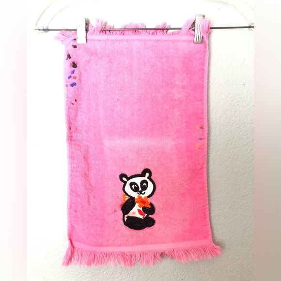 Vintage Pink hand Towel with Panda Design - Picture 1 of 7